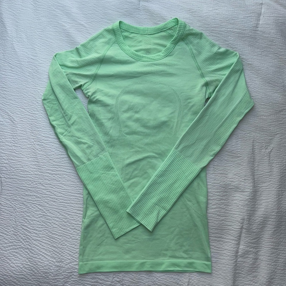 Lululemon Swiftly Tech Long-Sleeve